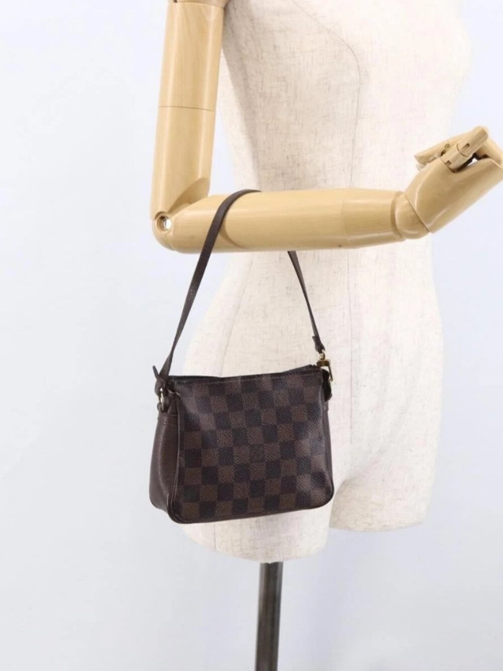 LOUIS VUITTON Damier Ebene Trousse Makeup Pouch N51982 LV Auth bs33693